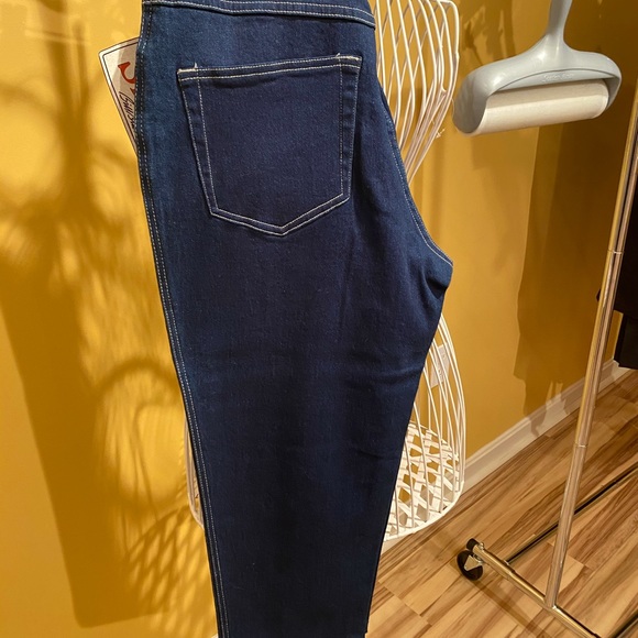 Denim capri - Picture 6 of 7